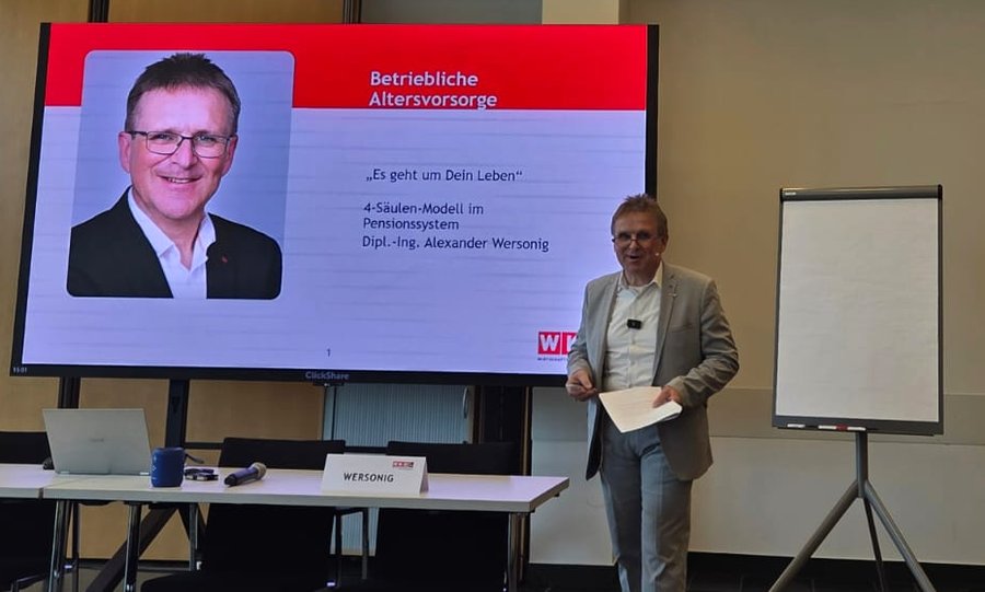 Alexander Wersonig beim WKO-Vortrag „Es geht um Dein Leben“